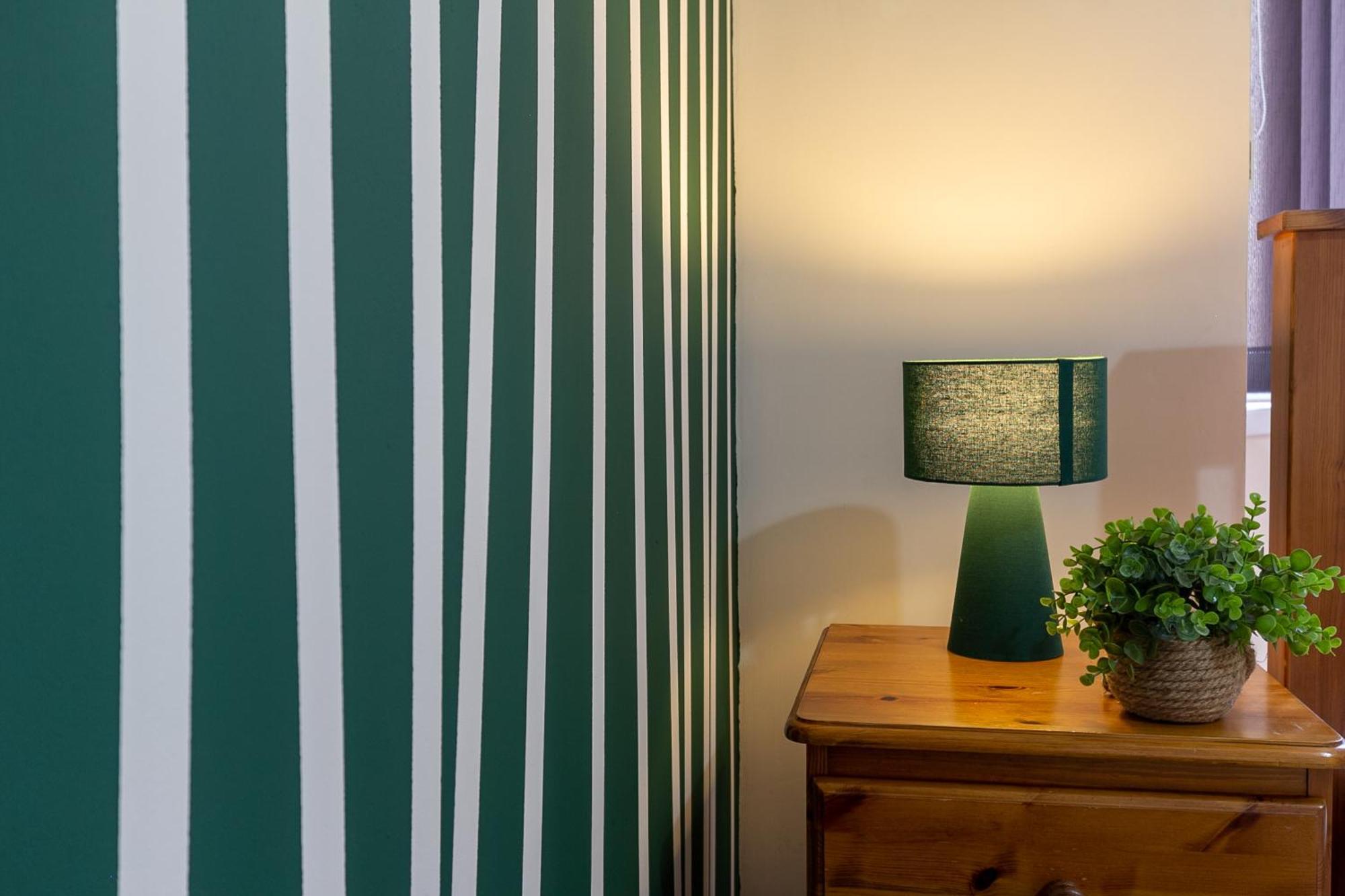 Apartmán Bathway House - Free Secured Parking And Wifi Coventry Exteriér fotografie