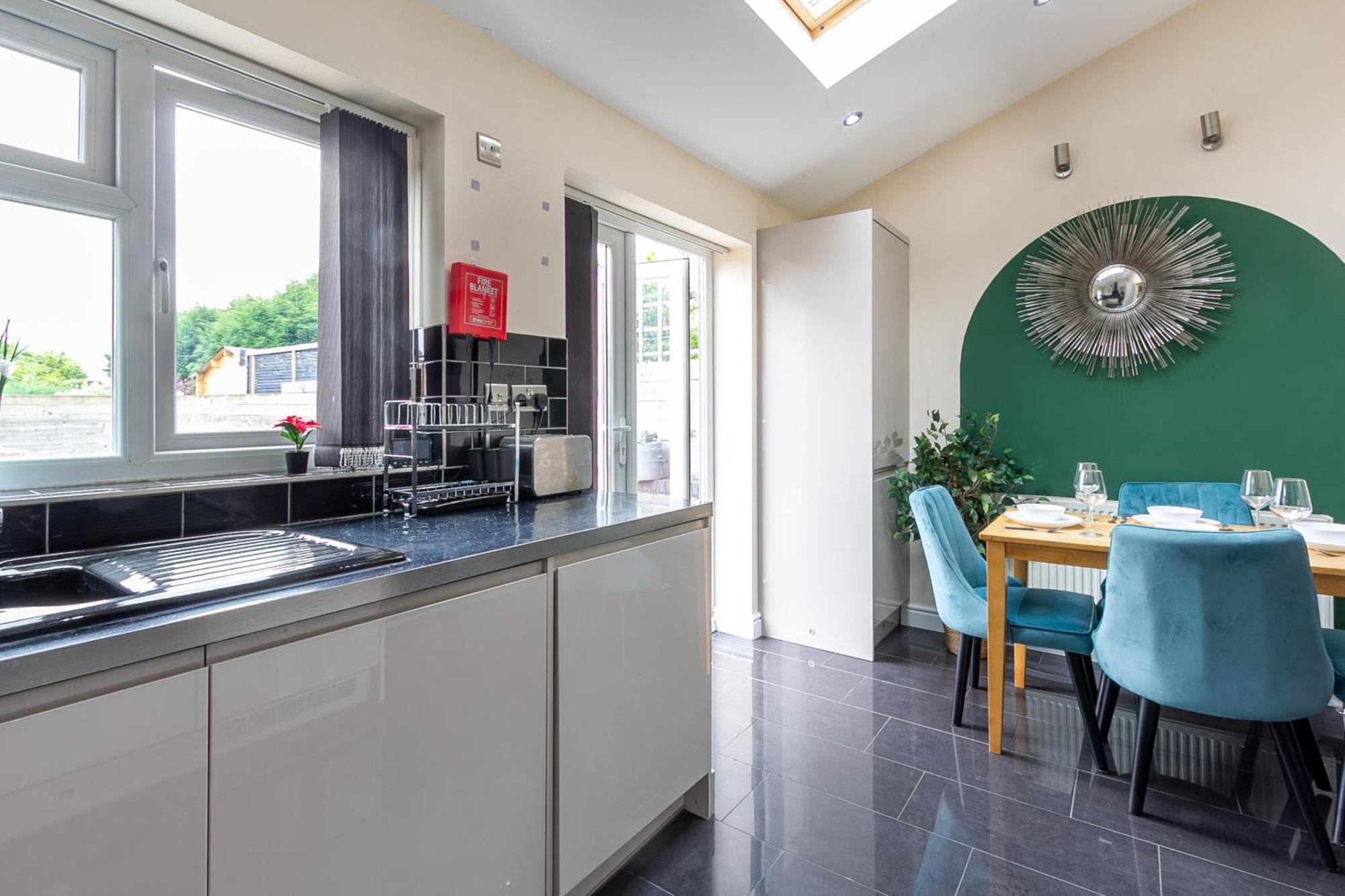 Apartmán Bathway House - Free Secured Parking And Wifi Coventry Exteriér fotografie