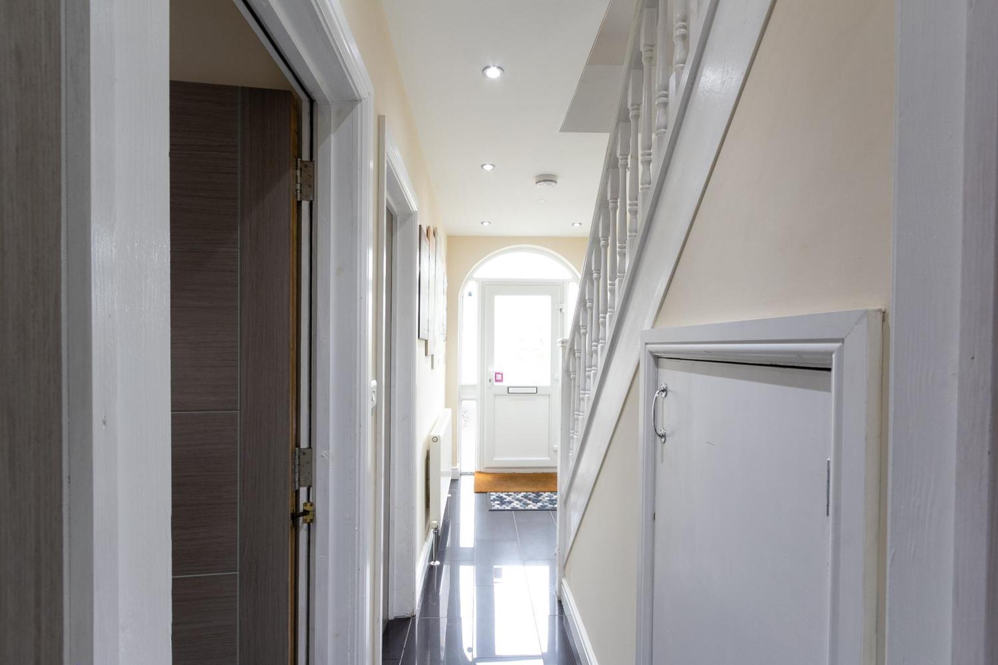 Apartmán Bathway House - Free Secured Parking And Wifi Coventry Exteriér fotografie